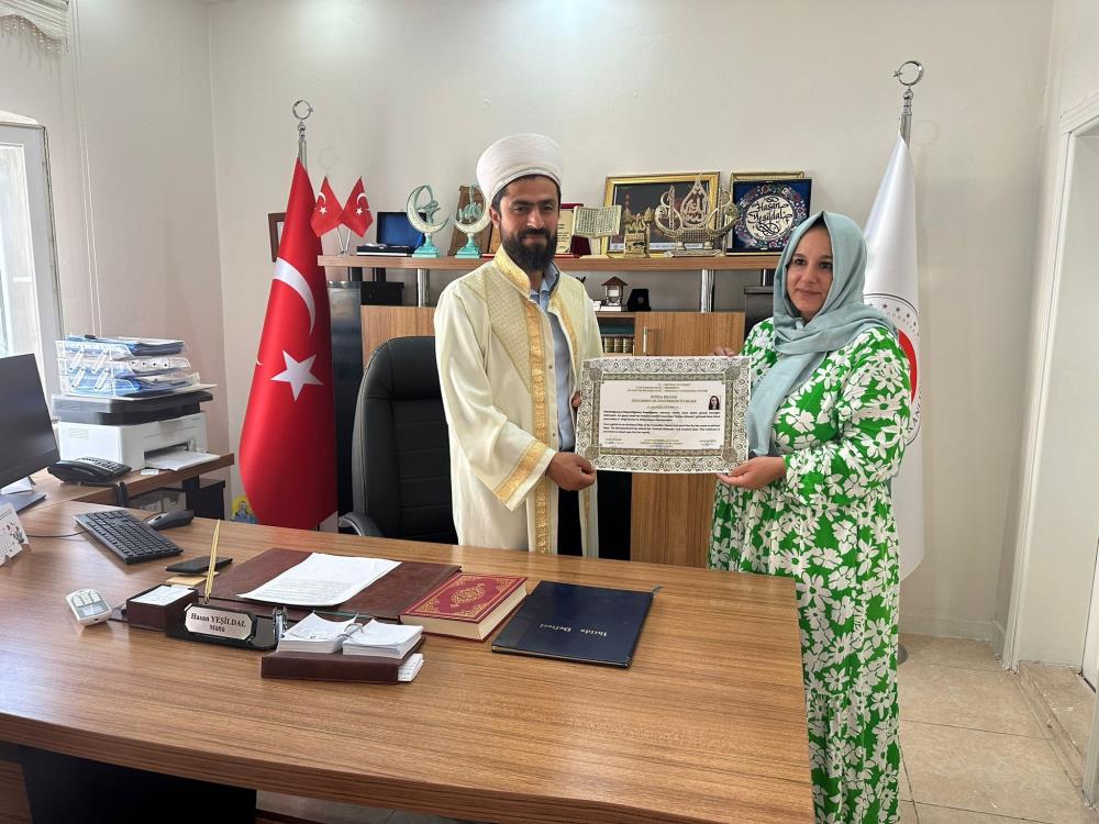 Çekya uyruklu Klara Mardin'de Müslüman oldu