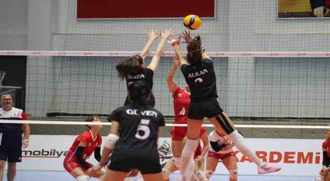Türkiye Kadın Milli Takımı grup maçlarını lider olarak tamamladı
