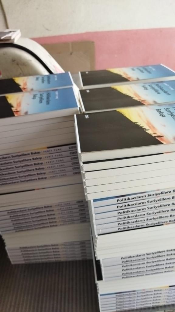 Gazeteci Tunç’un ilk kitabı okurlarla buluştu